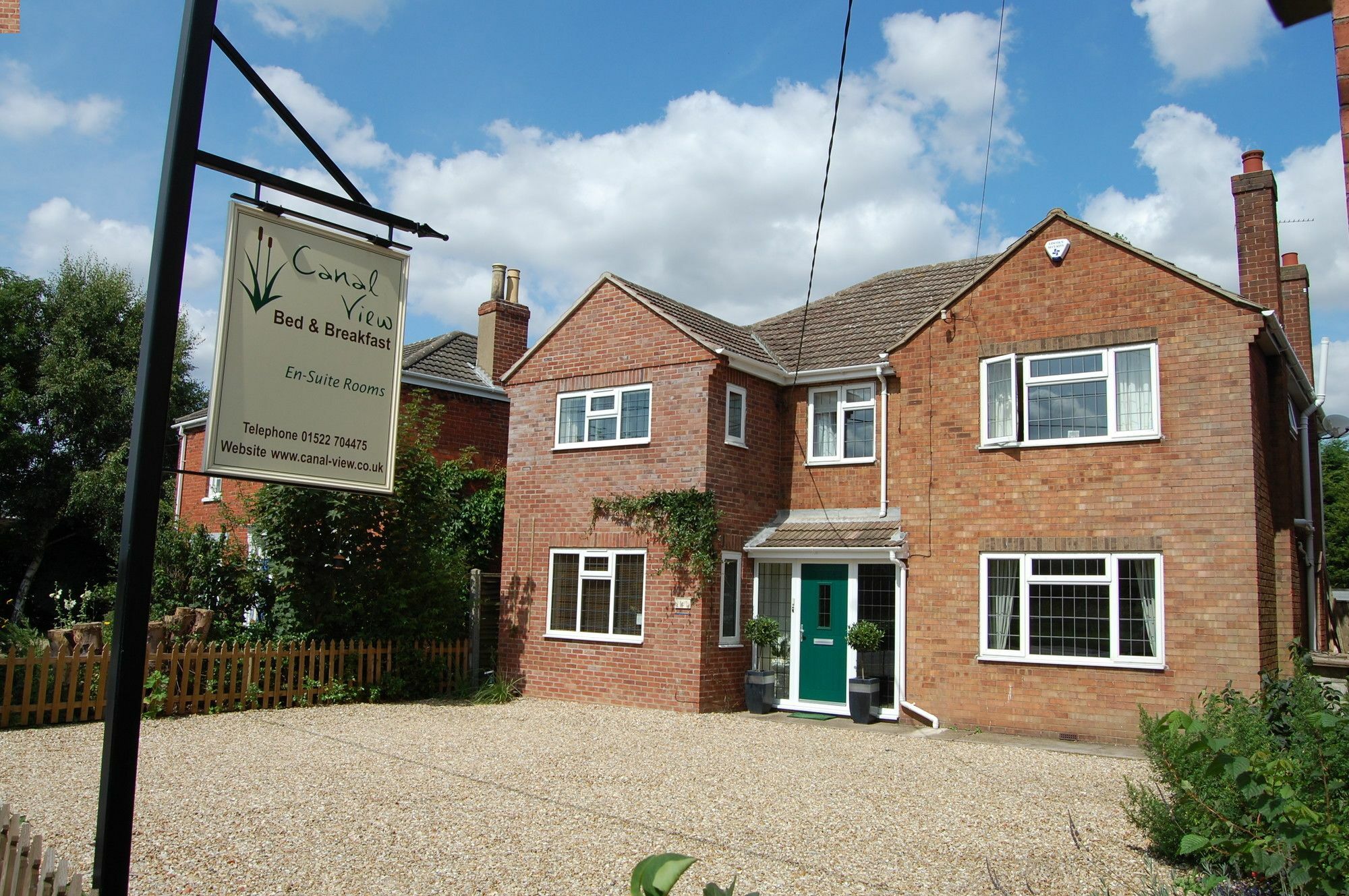 Canal View Bed And Breakfast Saxilby Екстериор снимка